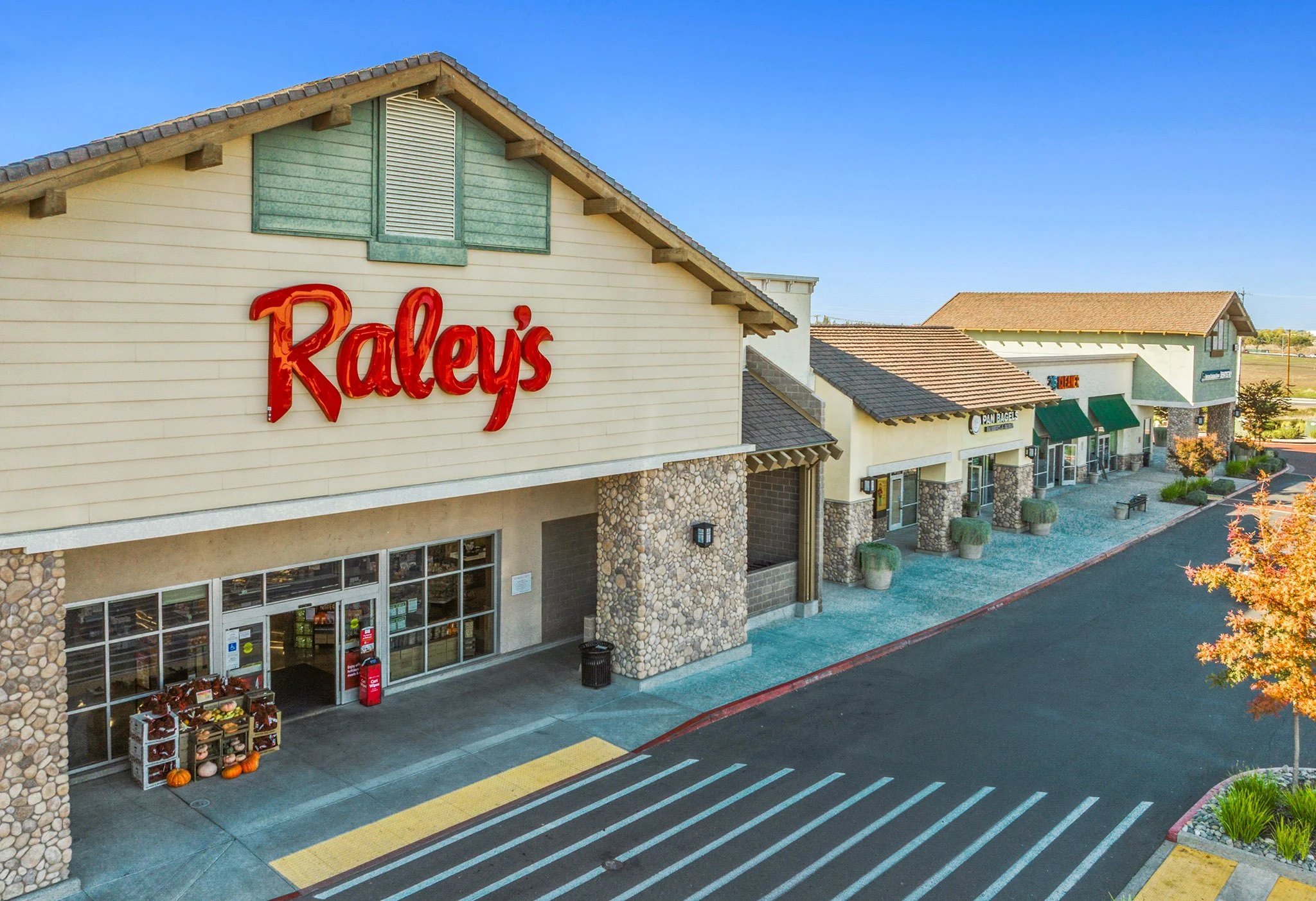 Grocery Store Roofing in Gulfport, MS