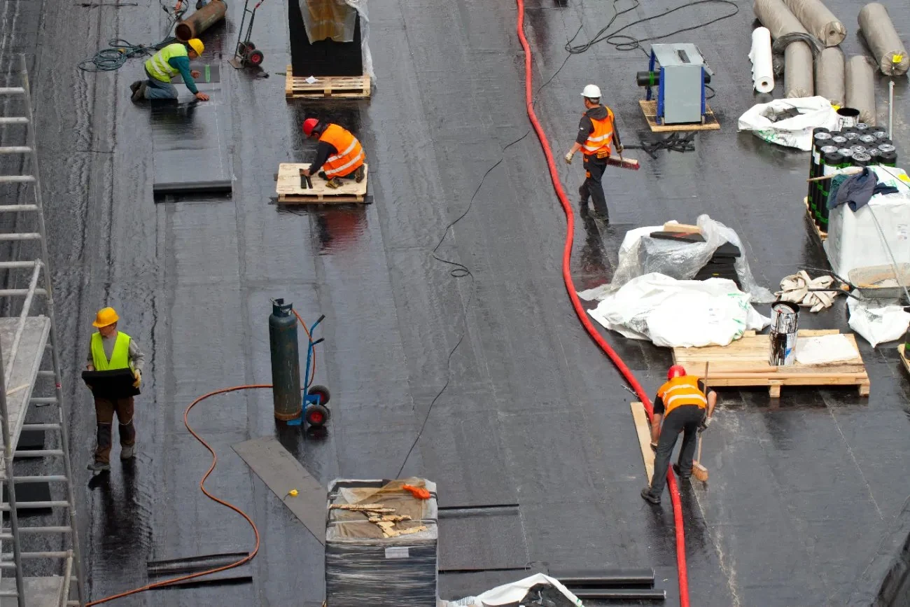 Commercial roof service agreement in Gulfport